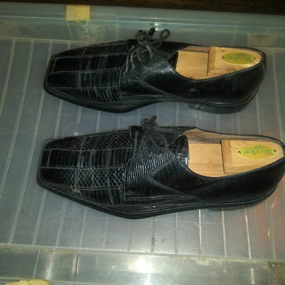 Men\'s dress shoes